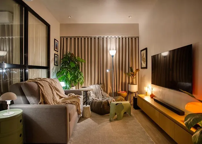 Kellers Place At The Persimmon Near Ayala 1br