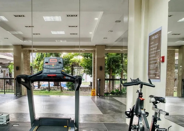 Kellers Place At The Persimmon Near Ayala 1br Appartamento Cebu