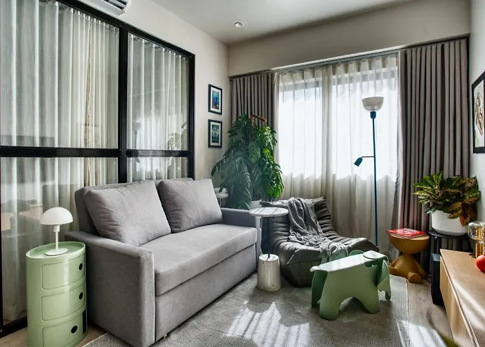 Kellers Place At The Persimmon Near Ayala 1br